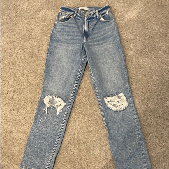 Women’s Abercrombie and Fitch curve love straight leg jeans. - Picture 1 of 7